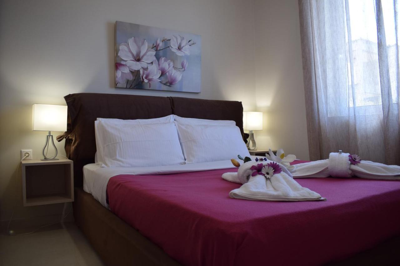 Studio Holiday Kalamata 2 Exterior foto