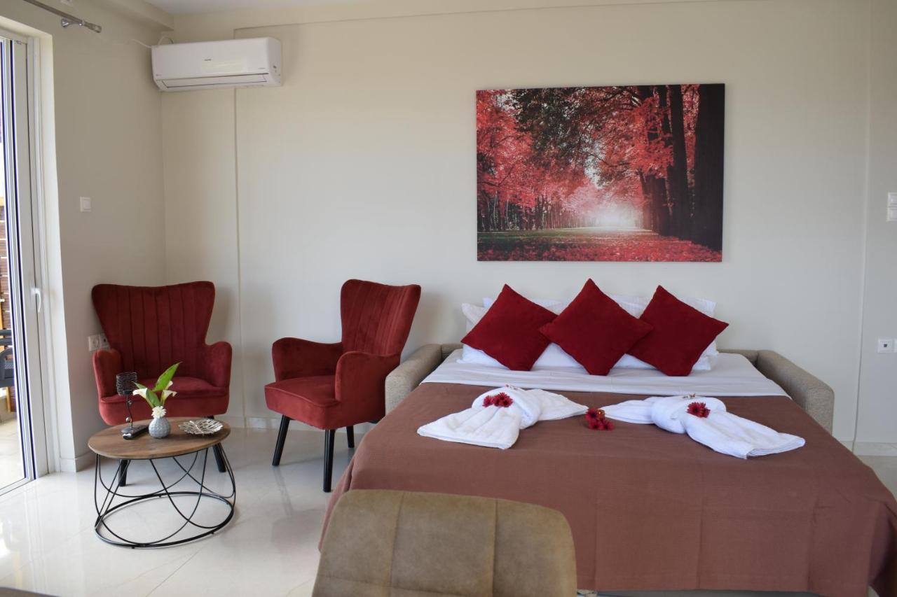 Studio Holiday Kalamata 2 Exterior foto
