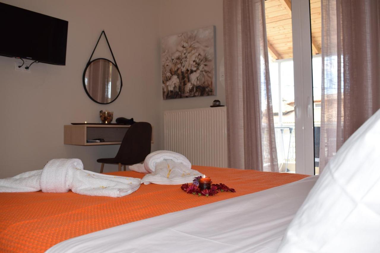 Studio Holiday Kalamata 2 Exterior foto