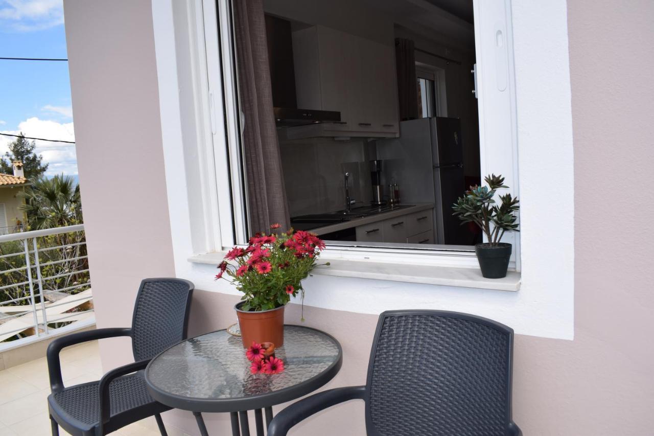 Studio Holiday Kalamata 2 Exterior foto