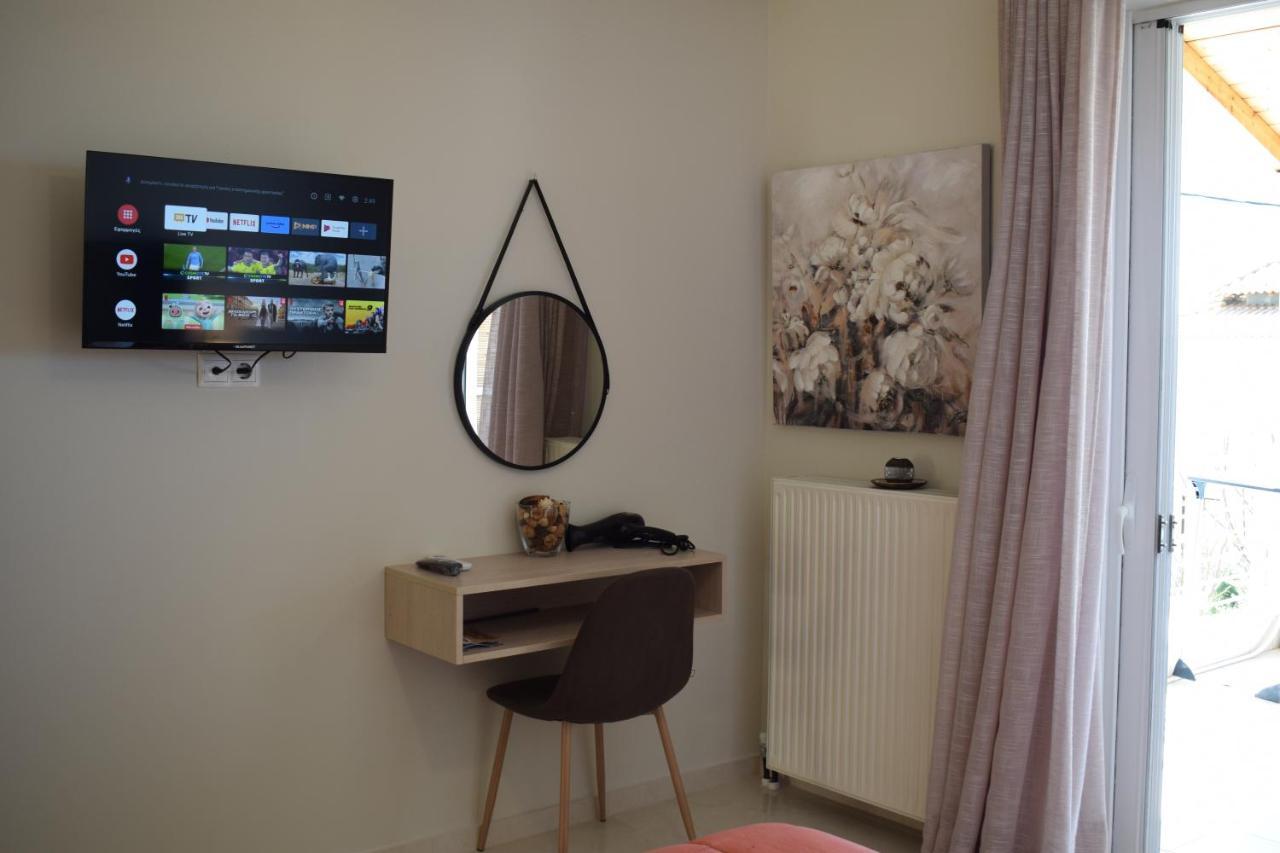 Studio Holiday Kalamata 2 Exterior foto