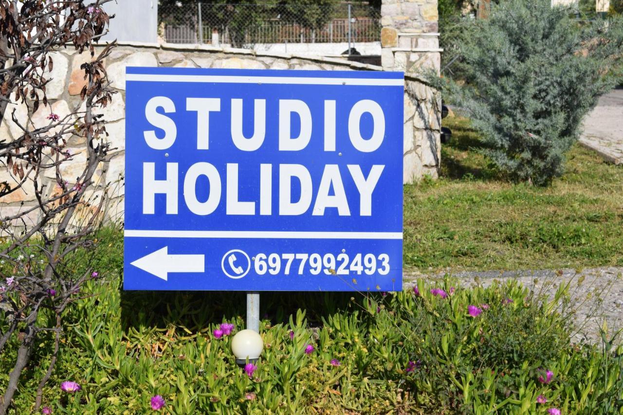 Studio Holiday Kalamata 2 Exterior foto