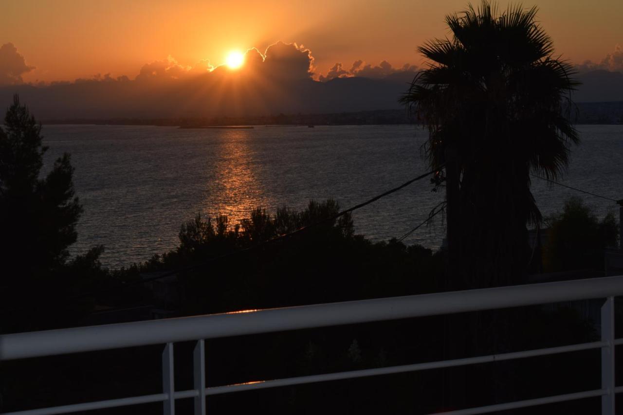 Studio Holiday Kalamata 2 Exterior foto
