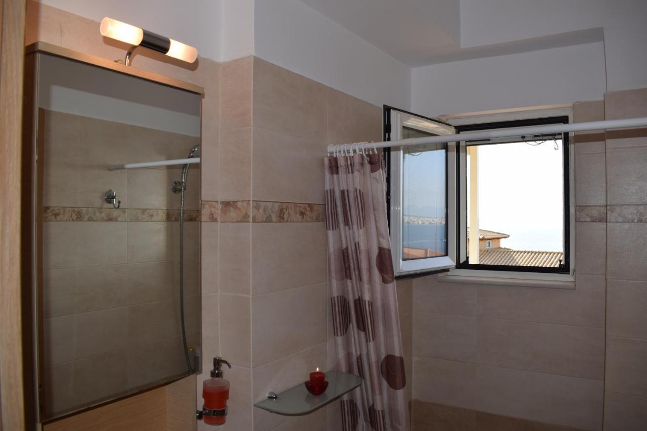Studio Holiday Kalamata 2 Exterior foto